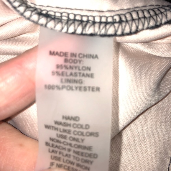 Euc Vince Camuto black lace dress - Picture 8 of 8